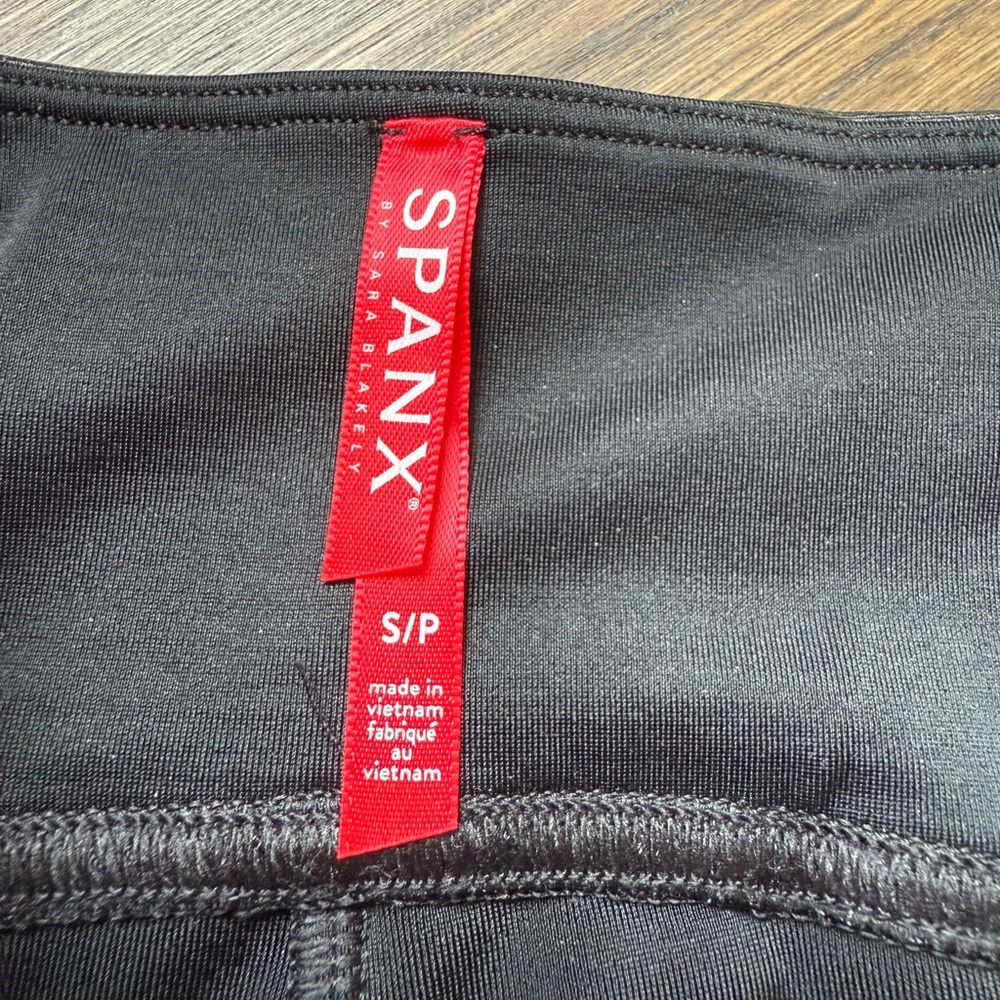 SPANX Classic Black Leggings